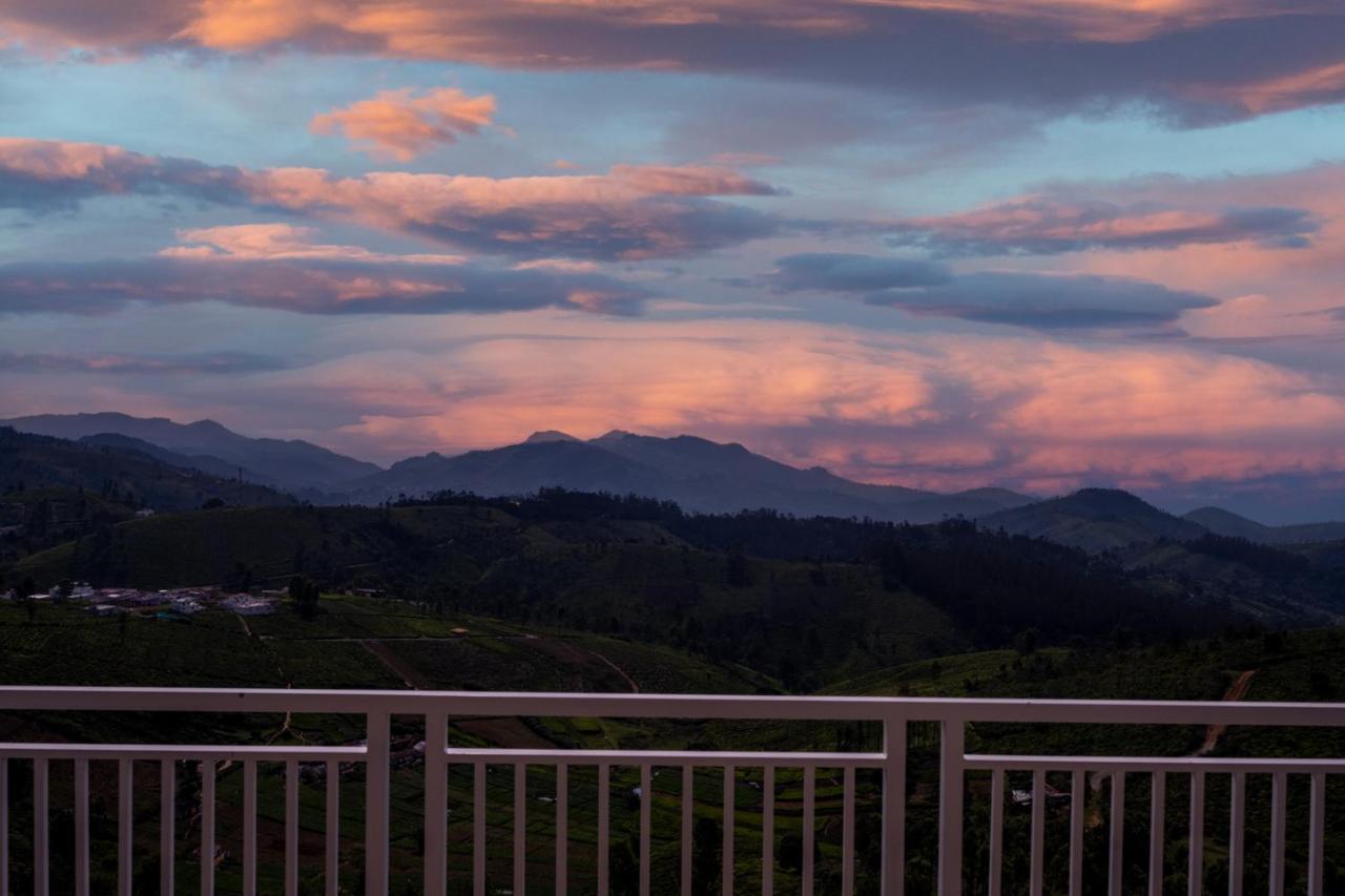 Petals Nilgiris Hotel อูตี ภายนอก รูปภาพ