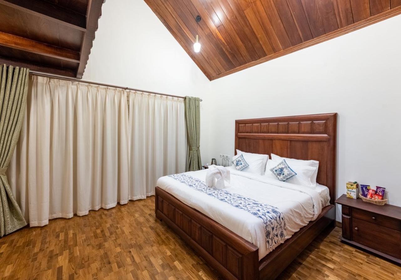 Petals Nilgiris Hotel อูตี ภายนอก รูปภาพ