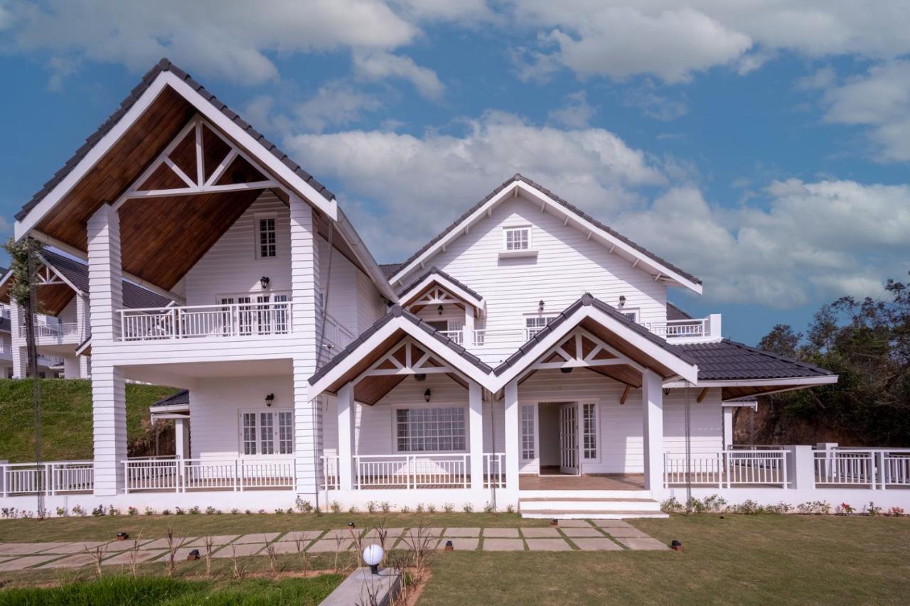 Petals Nilgiris Hotel อูตี ภายนอก รูปภาพ
